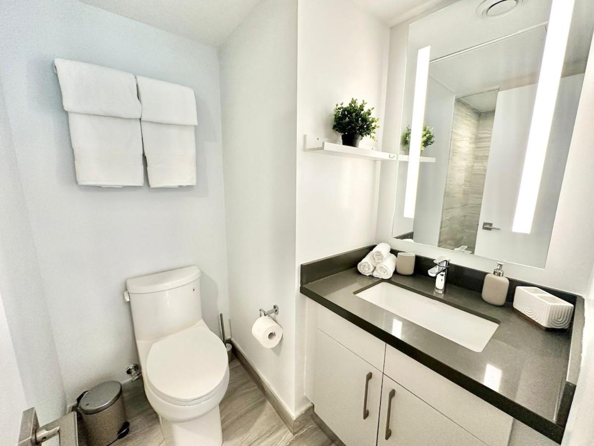 Apartment In Yorkville - Newly Furnished Luxury Unit Toronto