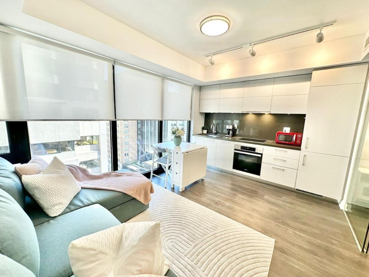 Apartment In Yorkville - Newly Furnished Luxury Unit Toronto