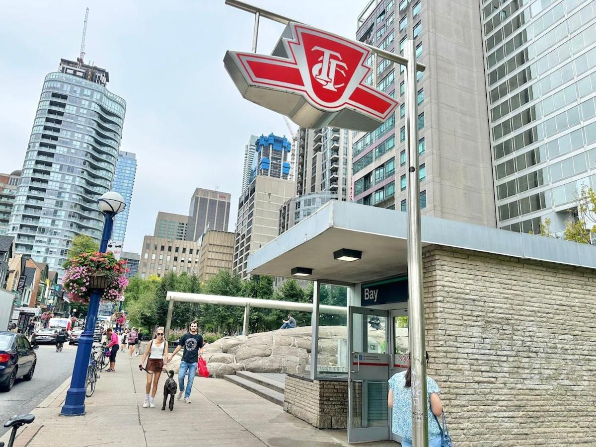 In Yorkville - Newly Furnished Luxury Unit Apartment Toronto