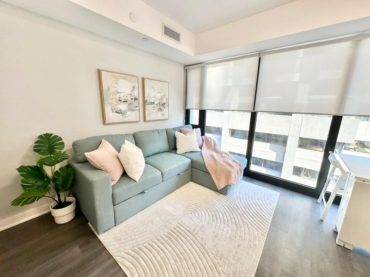 In Yorkville - Newly Furnished Luxury Unit