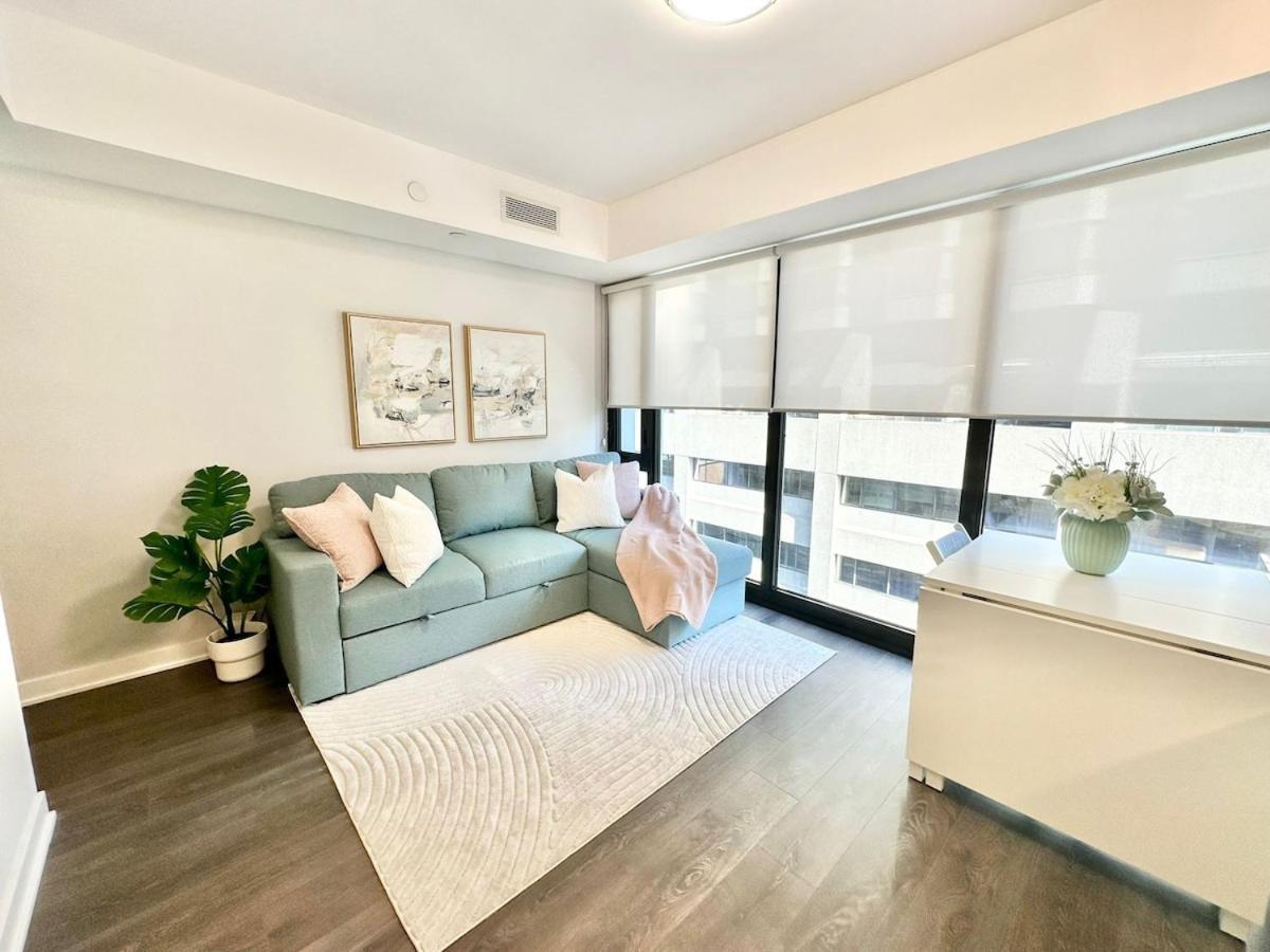In Yorkville - Newly Furnished Luxury Unit Apartment